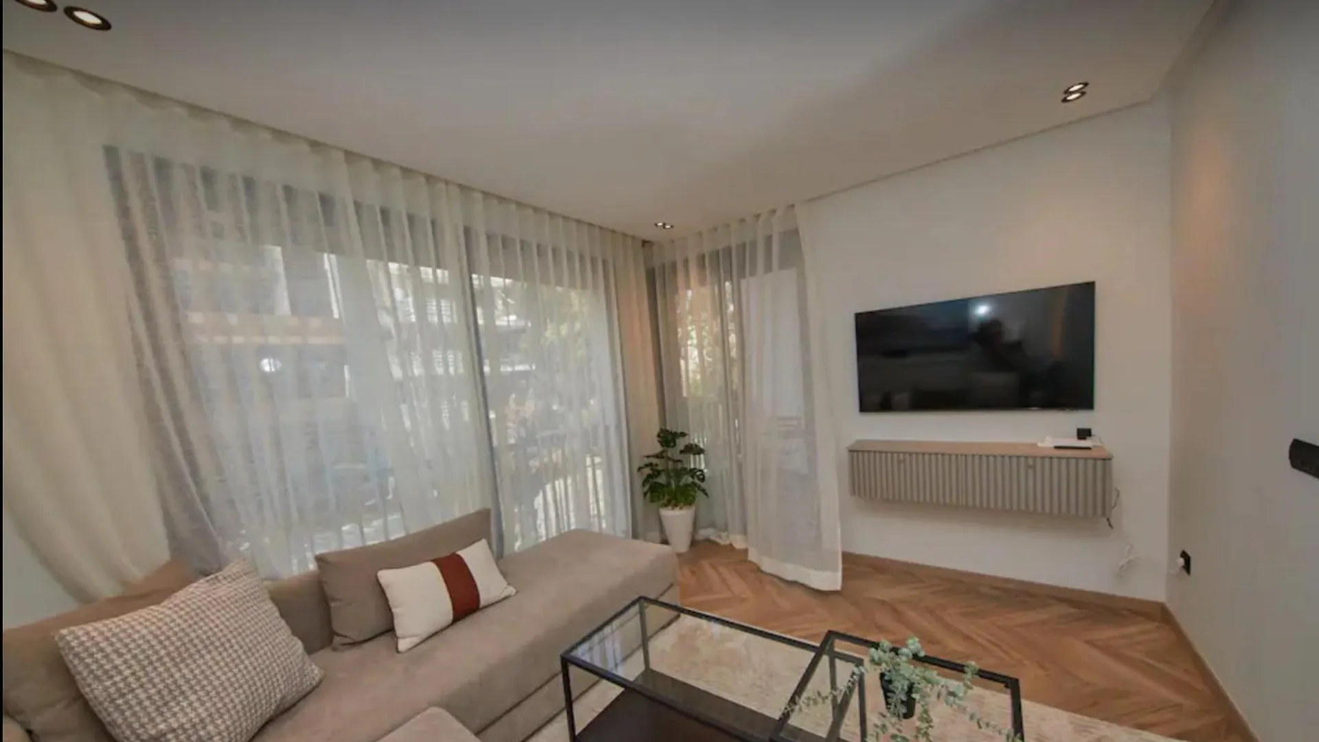 Apartament Studio Chic Au Boulevard Ghandi Pret Du Tramway Casablanca